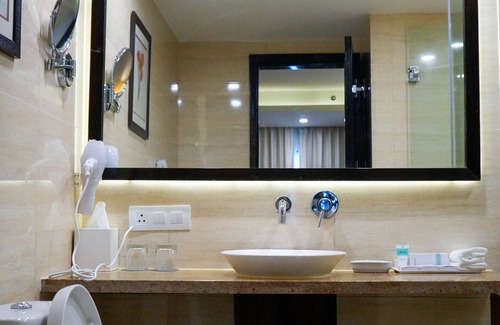 Vadodara Hotel | Four Points by Sheraton Vadodara