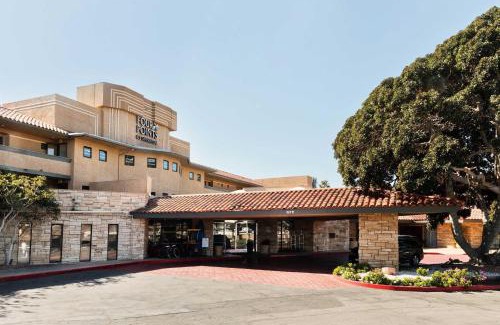 Ventura Hotel | Four Points by Sheraton Ventura Harbor Resort