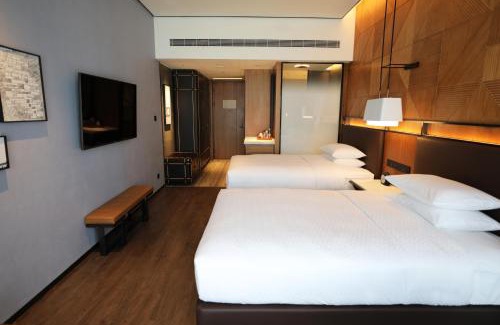 Heshan District Hotel | Four Points by Sheraton Yiyang