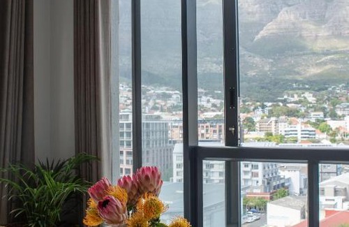 Cape Town City Centre Apartment | Four Seasons - Penthouse