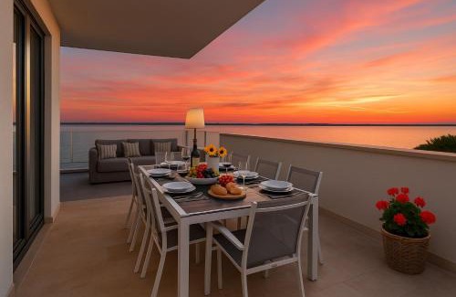 Vrsi Villa | Four Seasons Vrsi Villas, Zadar - Heated Pool & Jacuzzi