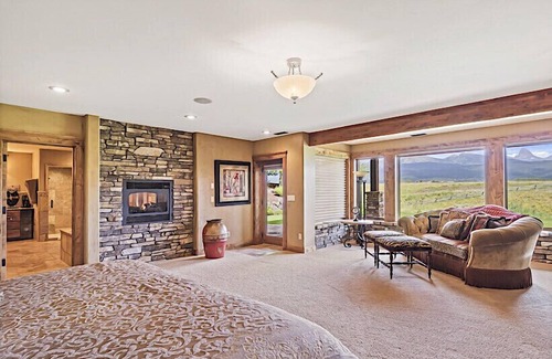 Clawson House | FOUR TETON VIEW in the heart of the Teton Valley