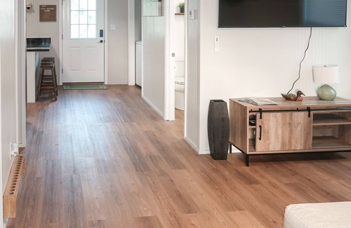 Venice Boat Rental | Fowl Hooked Lodge Houseboat in Venice Marinan Sleeps 8 3 Bedrooms 2 Full Bath