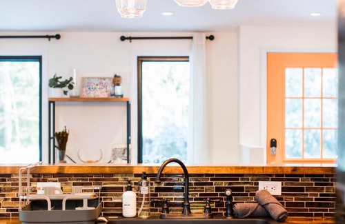 Edgewood House | Fox Hill Home: Recently Renovated Cabin w/Hot Tub & Pool Table