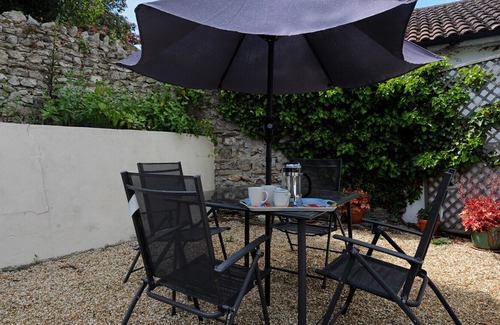 Charmouth Cottage | Foxley Cottage - Two Bedroom Cottage, Sleeps 4