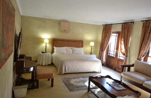 Houghton Estate Bed & Breakfast | Foxwood House Boutique Hotel