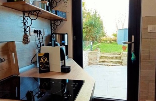 Tourlaville Cottage | Charming Seaside Cottage with Garden, Terrace, and All Amenities in Cherbourg-en-Cotentin