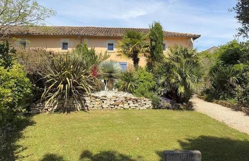 Fontenille-Saint-Martin-d'Entraigues House | Gîte la Charentaise