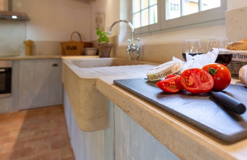 Fleurac House | Clos du Peuch - 10 Guests, Tennis Courts and Pèntanqué, large outdoor area