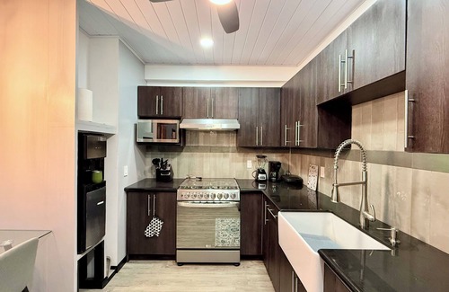 Roatan Apartment | FraDas Apartment @ Ludy's Village, Sandy Bay