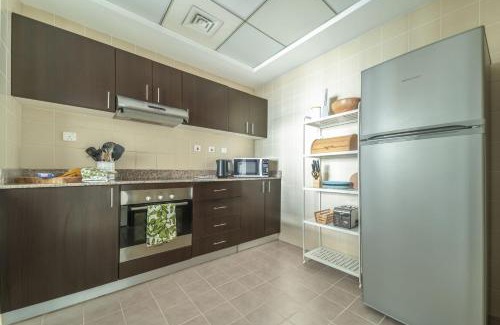 Dubai Marina Apartment | Frank Porter - Torch Tower