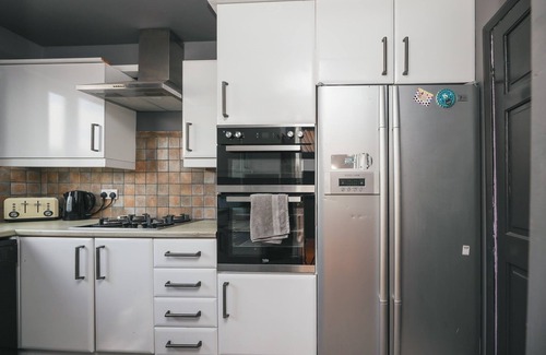 Chapeltown House | Franky’s Place, Residence in Roundhay, Leeds