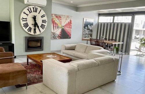 Franschhoek House | Franschhoek Gem on Van Wijk