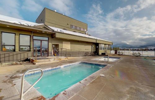 Fraser House | Fraser's Mountain Fantasy
