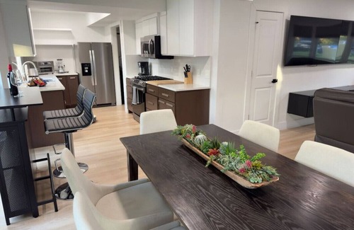 East Oak Hill House | Free $100~2KBR&2.5BA~Pet Friendly~FastWifi~Park