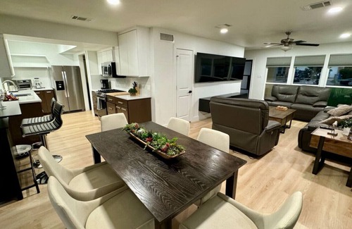 East Oak Hill House | Free $100~2KBR&2.5BA~Pet Friendly~FastWifi~Park