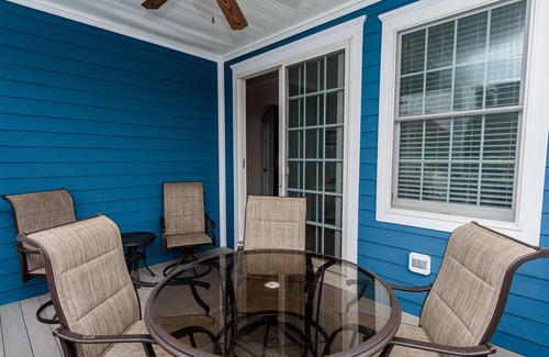 The Commons House | Free Linens & Cleaning - Sunflower Shores