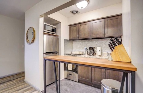 West Allis Apartment | Free Parking. Near Hospital (s). Private Entrance!