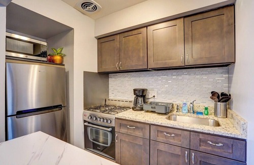 West Allis Apartment | Free Parking+Pet Friendly+Private Entry+MedCenter