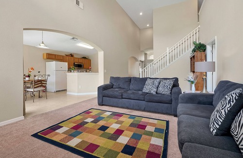 Solana House | FREE POOL HEAT Spacious 5 Bedroom Private Pool Resort Home