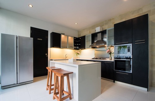 Sunset Road Villa | Free Rooms! Seminyak Bali Modern Walk to Beach Shopping New and Clean