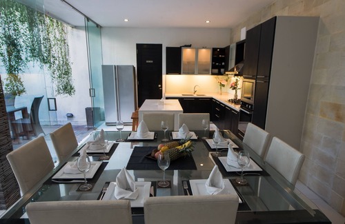 Sunset Road Villa | Free Rooms! Seminyak Bali Modern Walk to Beach Shopping New and Clean