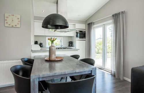 Municipality of Noordwijk House | Freestanding five-person holiday home.