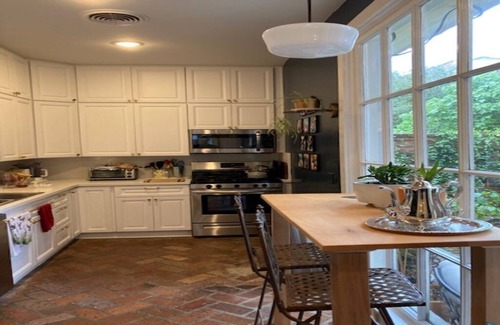 Treme House | French Quarter home in quiet lower quarter. Steps from Bourbon and Frenchman's