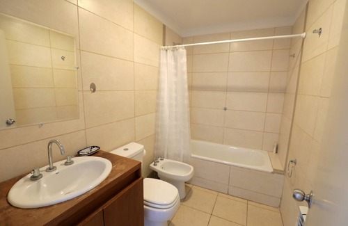 Godoy Cruz Apartment | Frente al mall Palmares, con cochera y balcón