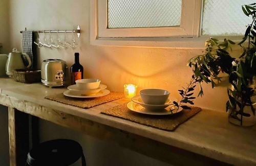 Poli Apartment | Fresh and tranquil 2 Bedroom next to Roman Castle