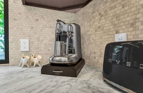 Napa House | Fresh & Modern 2BR, Pool, Golf Views