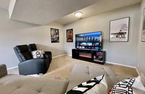 Omaha House | Fresh West Omaha Home For Your Entire Group