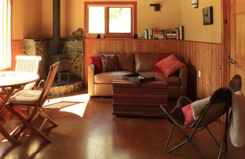 New Denver Cabin | Freya's Cabin and Bunky-Private and fully appointed cabin on Slocan Lake, BC