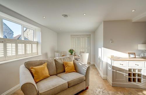 Wheatley House | Friday Cottage