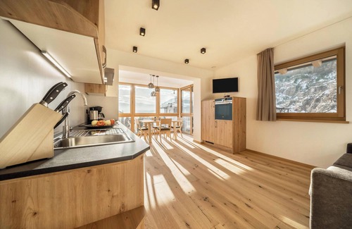 Andriano Apartment | Friendly Apartment "Zirbe in the Nockerhof" with Mountain View, Wi-Fi & Terrace