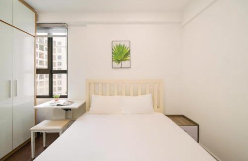 Trung Hoa Nhan Chinh Apartment | Friendly DCapitale Luxury Serviced Apartment