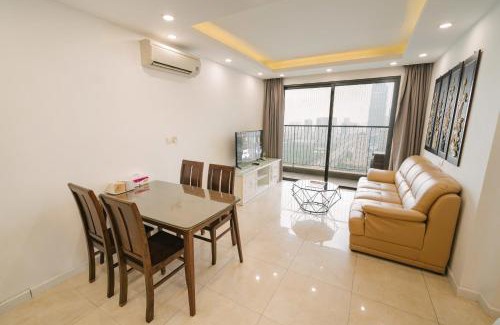 Trung Hoa Nhan Chinh Apartment | Friendly DCapitale Luxury Serviced Apartment