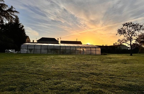 Pas-de-Jeu House | Friendly group accommodation for 15 people