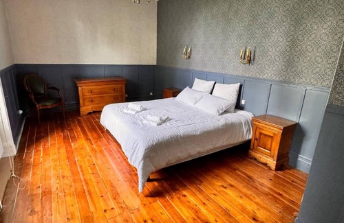 Pas-de-Jeu House | Friendly group accommodation for 15 people