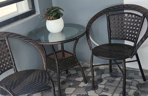 Lipa House | Friendly neighborhood with garden that you can relax while sipping your coffee.