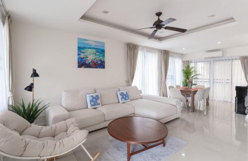 Laguna Villa | Friendly Townhouse Laguna Park