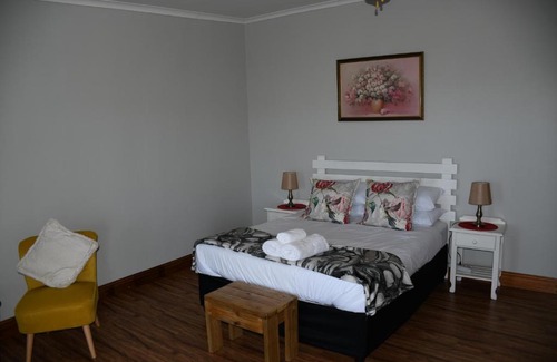 Old Place House | Friendz Guesthouse