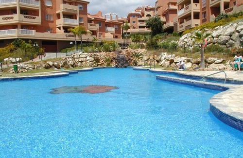 Urbanizacion Hacienda las Chapas Apartment | FROM £245pw, 2/3bed Sleeps 6 CABOPINO, MARBELLA, SOUTH FACING BALCONY.