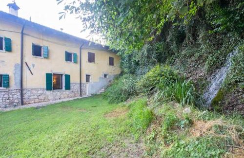 Mezzane di Sotto House | From the city to nature Mezzane di sotto VR pet-friendly