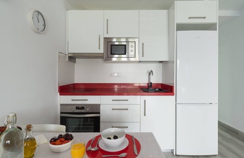 Playa del Aguila Apartment | FRONTLINE WITH GARDEN