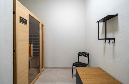 Olginate Apartment | Front Lake Como - 3 Bedrms with AC, Free Parking and Wifi