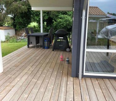 Holbaek House | Front-Row Summerhouse With View And Big Garden