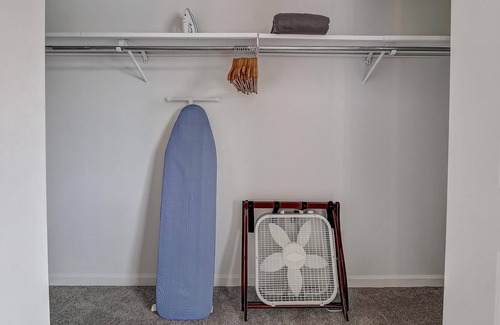 Georgetown Apartment | Frontdesk | 1 BR Near Notre Dame