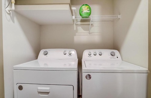 Forest Park Apartment | FRONTDESK Axel Row Apts Avondale Birmingham