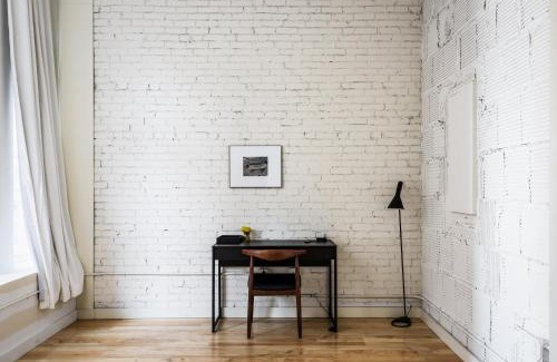 Downtown St. Louis Apartment | FRONTDESK Open 2BR near the Enterprise Center